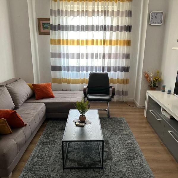 Kelly's Cozy Hideaway - Central Tirana, Tirana