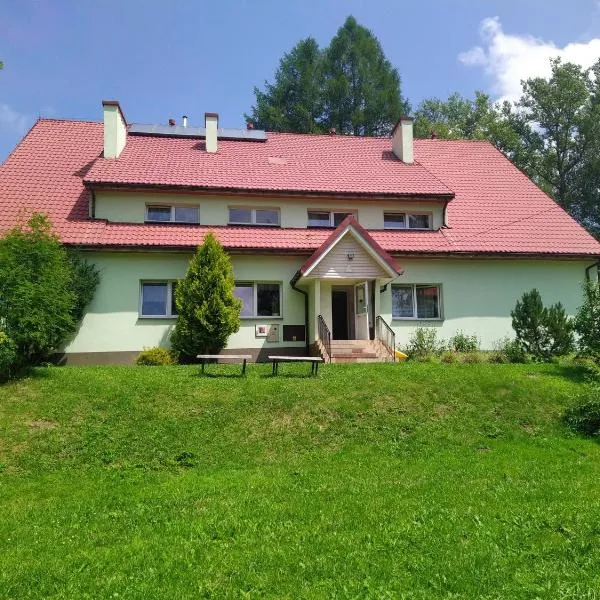 Szkolne Schronisko Młodzieżowe w Wetlinie, hotel a Wetlina