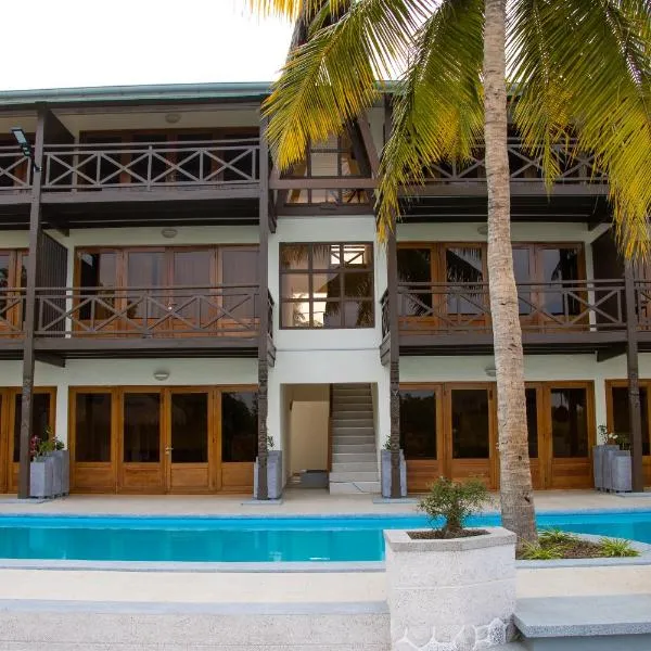 Hôtel Baobab Café, hotel v destinaci Morondava
