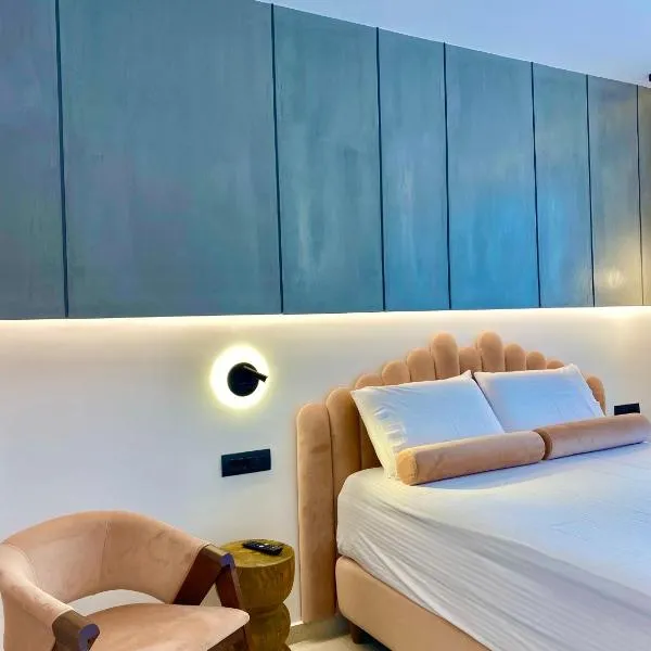 Tramonto Maisonettes & Suites, hotel v Pargi