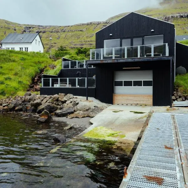 Funningsfjørður에 위치한 호텔 A pearl in a forgotten fjord - Luxury Boathouse