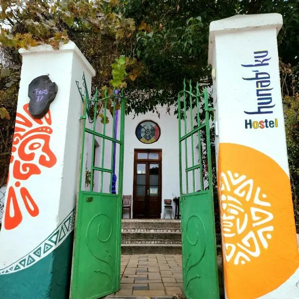 Hunab Ku Hostel, hotel in Capilla del Monte