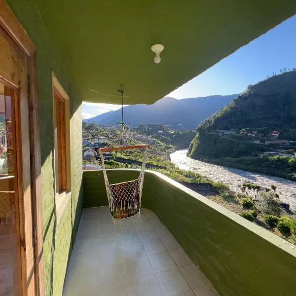 La Casa Verde Eco Guest House, hotel in Baños
