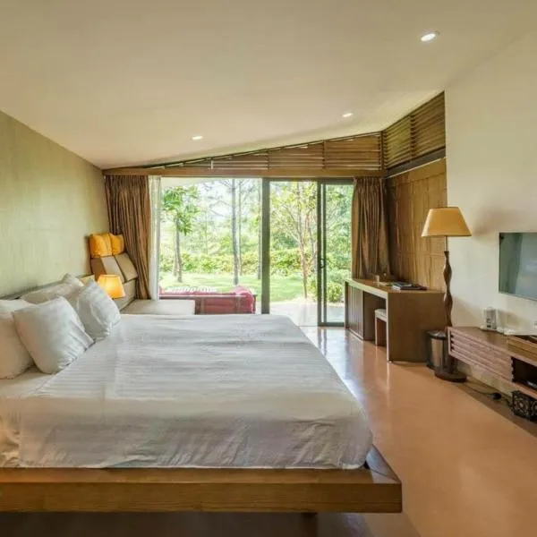 Đại Lải Resort - Lake view villa, hotel in Phúc Yên