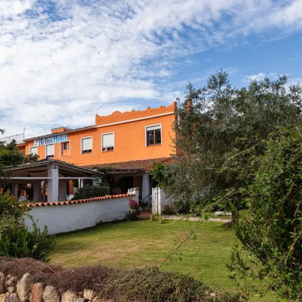 Helios Hotel, hotel a San Teodoro