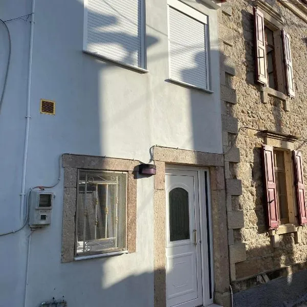 Giannis' House, hôtel à Polichnítos