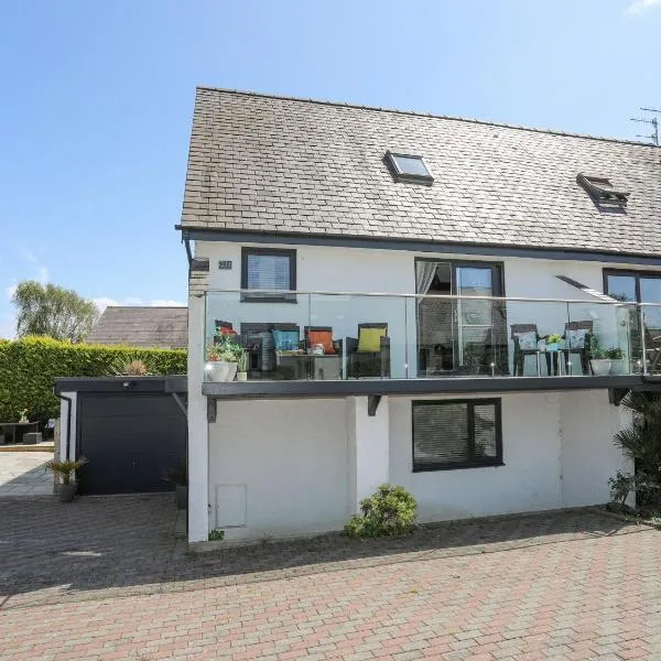 Bywyd Da 232 Cae Du, Hotel in Abersoch