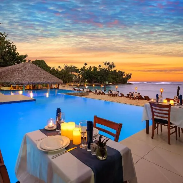 Breakas Beach Resort, hotel in Port Vila