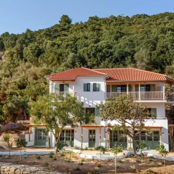 Pelikastri, hôtel à Promírion