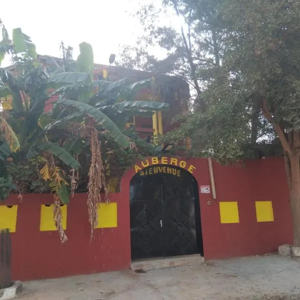Auberge Africa Thiossane, hotel v destinaci Saly Portudal