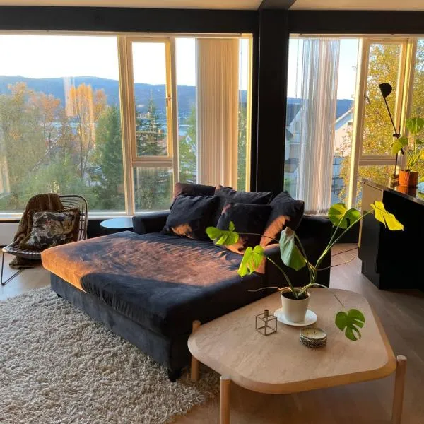 Modern apartment close to everything!, Hotel in Tromsø