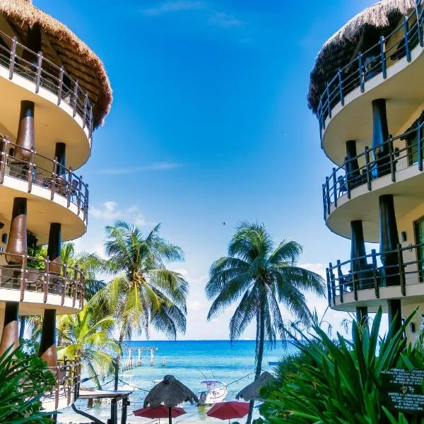 El Taj Oceanfront and Beachside Condo Hotel, hotel din Playa del Carmen