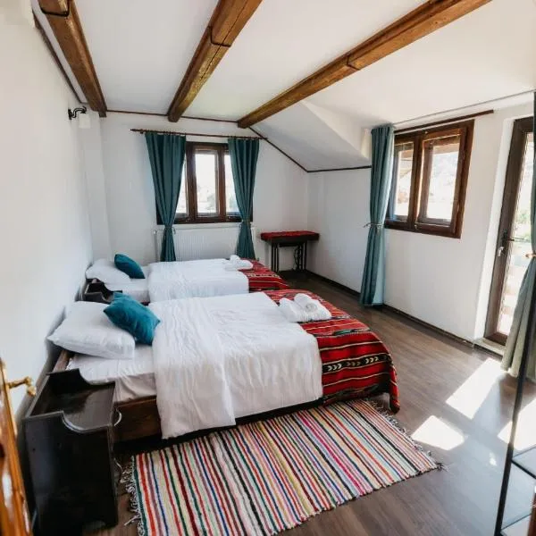 Casa Grinda, hotel v destinaci Novaci-Străini
