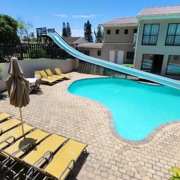 Tranquility - Banana Beach Club, hotel in Port Shepstone