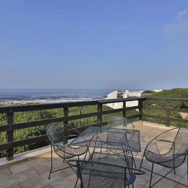 Salt Shore Studios, hotel in Hermanus