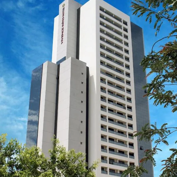 Vivence Suítes Hotel Palmas, hotelli kohteessa Palmas