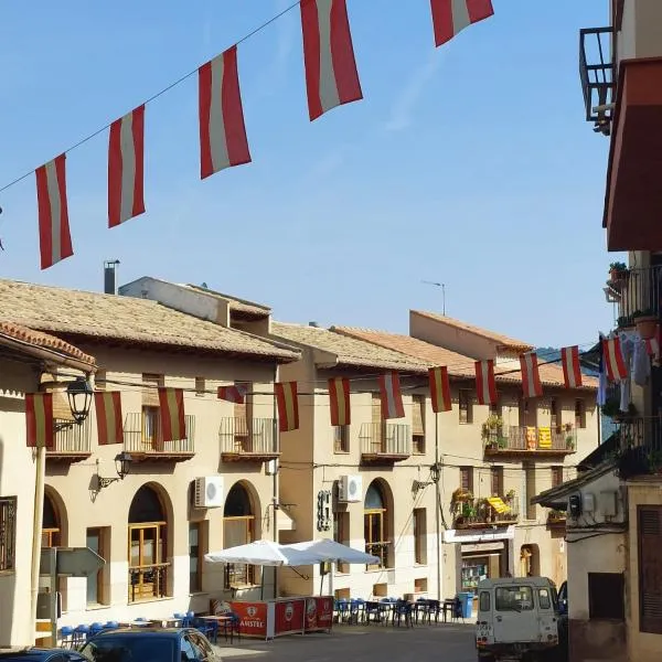 Hostal Tastavins, hotel in Peñarroya de Tastavins