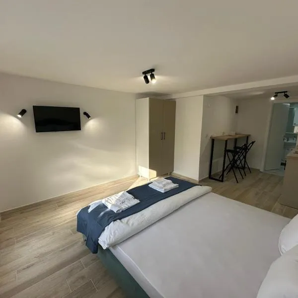 Julia Apartments, viešbutis Ochride