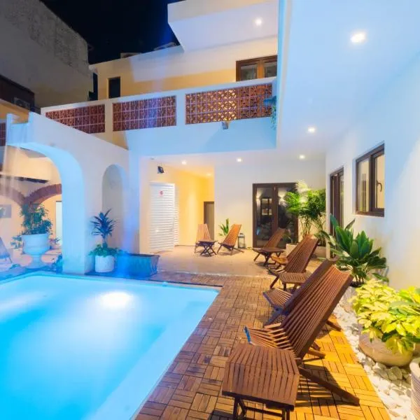 Casa Victoria Malecón - Adults Only, hotel in Puerto Vallarta