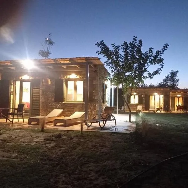 Petousis Villas, hotel v destinácii Galatás