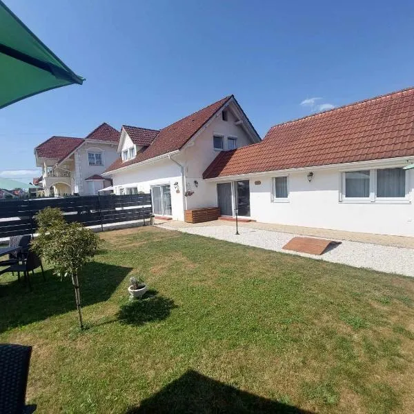 Bük City Apartments - Bük - Bükfurdő - FREE PETS, hotel sa Bük