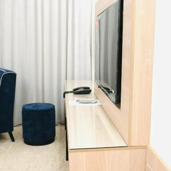 شقق مشراق هوم للأجنحة الفندقية, hotel in Huḑayb