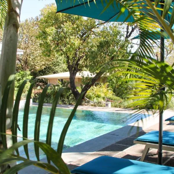 Tee-K Lodge Tamarindo, hotel in Tamarindo