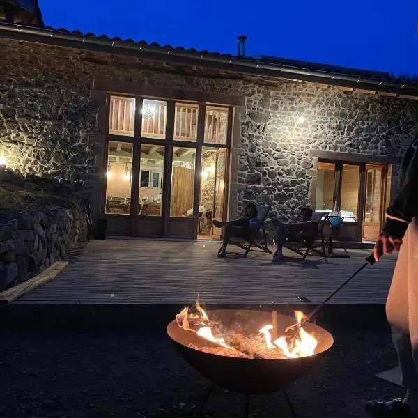 La Maison du Père Louis, hotel in Saint-Cyr-le-Chatoux