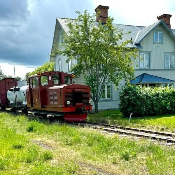 Sjönära Villa Lilla Emma, Jädraås, nära Kungsberget, hotel in Jädraås