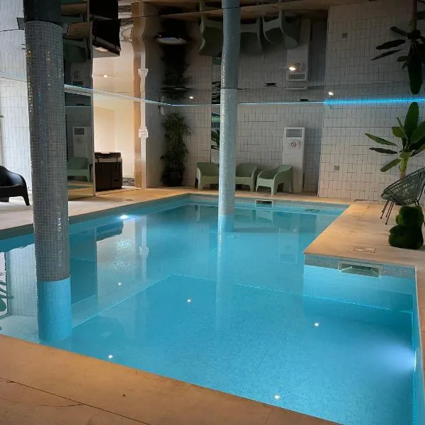 The Originals Boutique, Hôtel du Pont Roupt, Mende, hotel in Mende