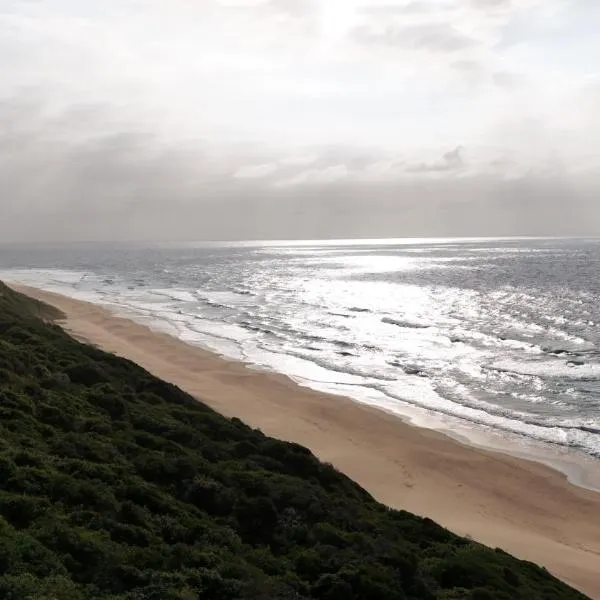 8 Sleeper Ocean View 4x4 only, hotel v destinaci Ponta Malangane