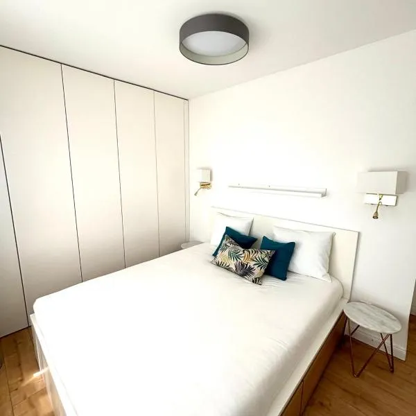Beautiful Two Bedroom Apartment in Luxembourg City Center, hotel in Luxembourg