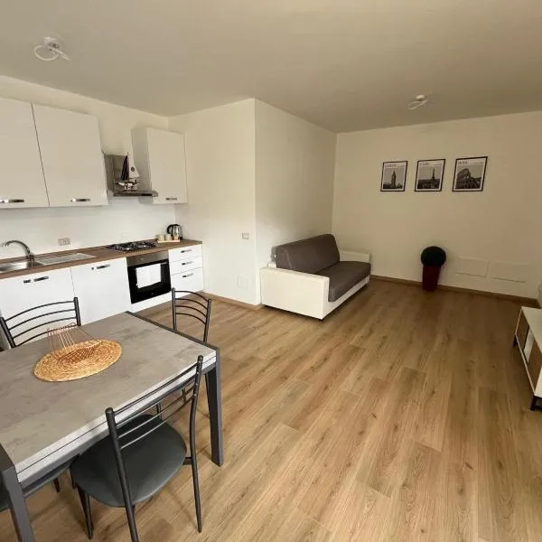 Casa da Paolino, hotel v destinaci Porto Ceresio