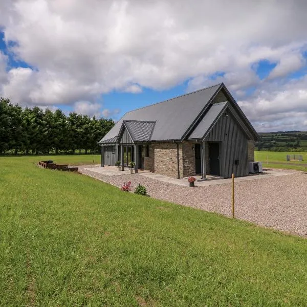 Strawberry Cottage, hotel in Blairgowrie