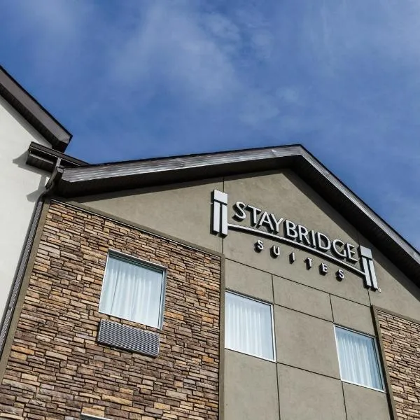 Staybridge Suites - Dawson Creek by IHG, hotel em Dawson Creek