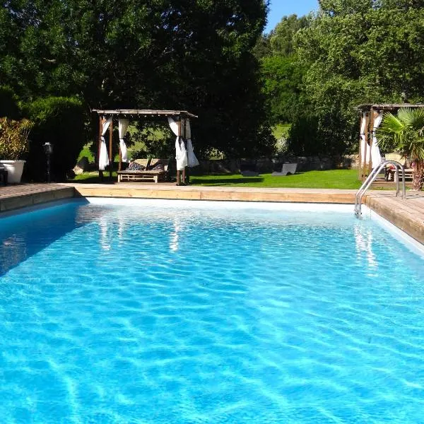 La maison de Gilbert Jacuzzi Piscine chauffée, Hotel in Chaudes-Aigues