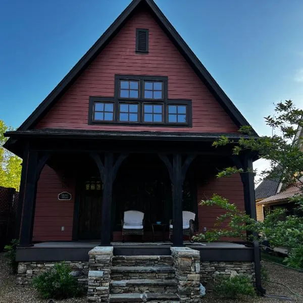 Quiet Getaway at Wayward Cottage, hotell sihtkohas Pisgah