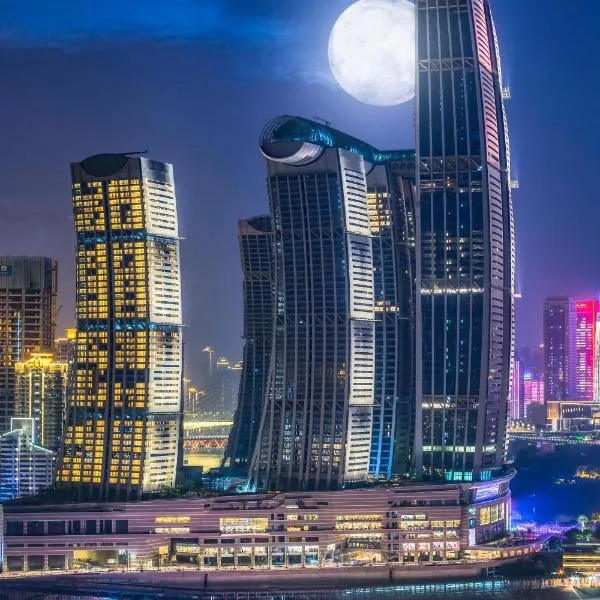 亚多逸景酒店 - 人民大礼堂地铁站店, ξενοδοχείο σε Chongqing