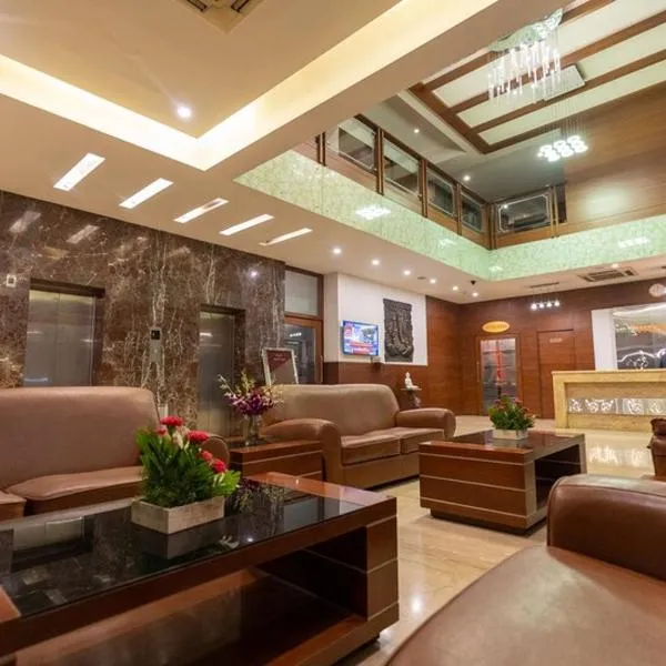 Sree Parijatha Grand, hotel in Bengaluru
