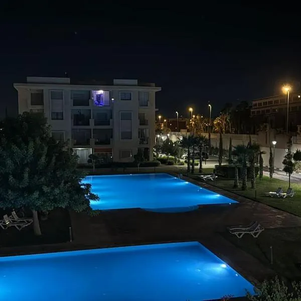 Luxuswohnung in Residence Coralia les orangers，位于马拉喀什的酒店