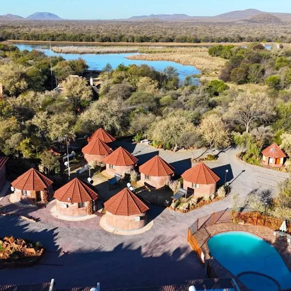 Crocodile Pools Resort, hotel in Gaborone