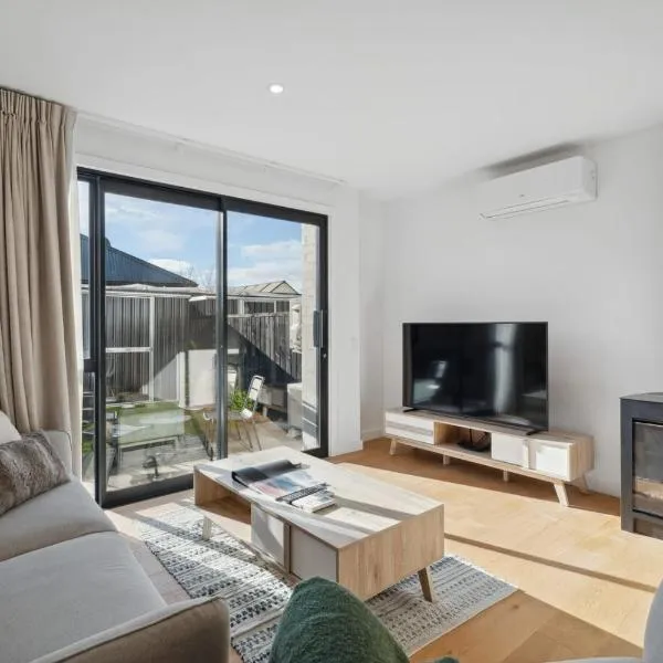 Alpine Escape Apartment, hotel en Albert Town