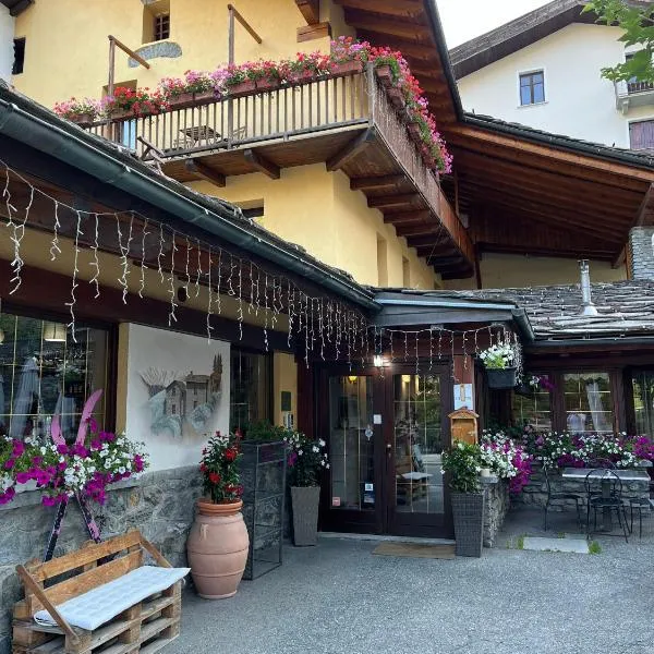 Hotel Coeur Du Village, hotel in La Thuile