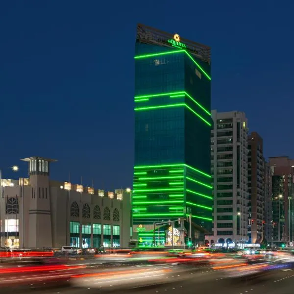 La Quinta by Wyndham Abu Dhabi Al Wahda, hotel Abu-Dzabiban