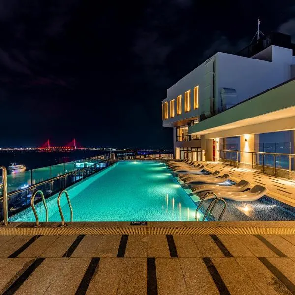 Charmant Suites a Boutique Hotel Can Tho, hotel in Can Tho