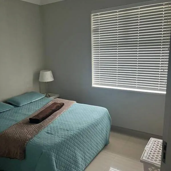 10 Glen Court, hotel in Durban