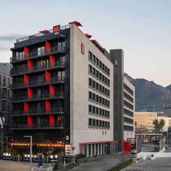 Radisson RED Hotel V&A Waterfront Cape Town, hotel in Cape Town