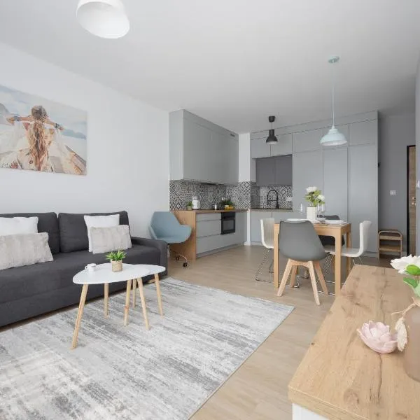 Metro Targówek One Bedroom Apartment for 4 with Furnished Balcony by Noclegi Renters, hotel ve Varšavě