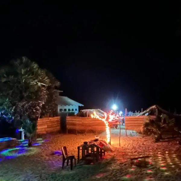 Delft East में, होटल Delft Island Eco Village Stay & Campfire Experience
