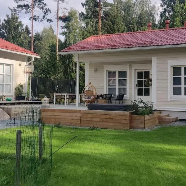 Vierastalo Koivu, hotel a Hämeenlinna